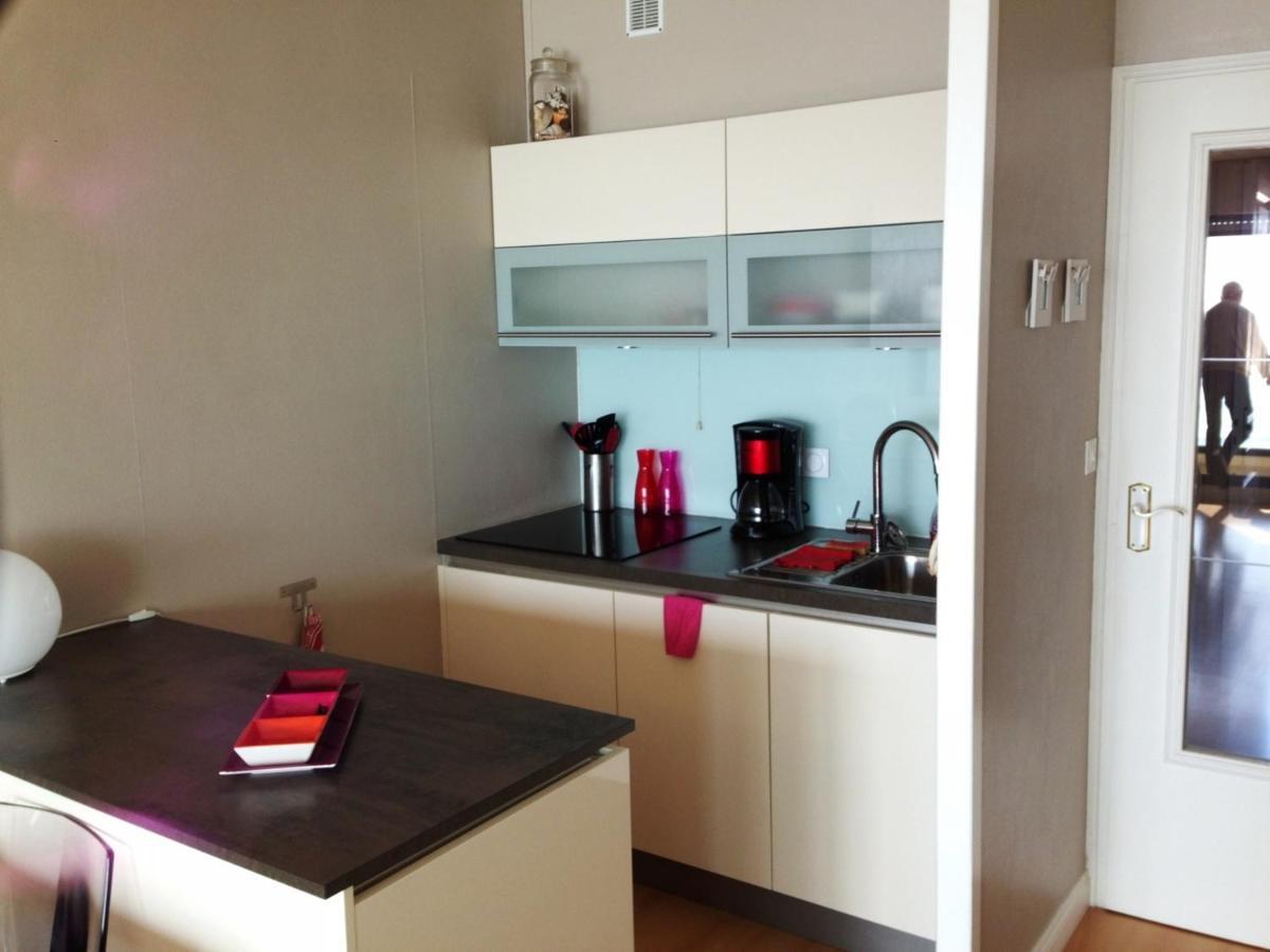 Appartement T2 Refait A Neuf Avec Balcon Face Mer Et Ascenseur, Au Coeur Des Sables-D'Olonne - Fr-1-485-70 Les Sables-dʼOlonne Exterior foto
